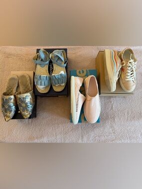 LOT OF WOMENS SHOES (7.5)
